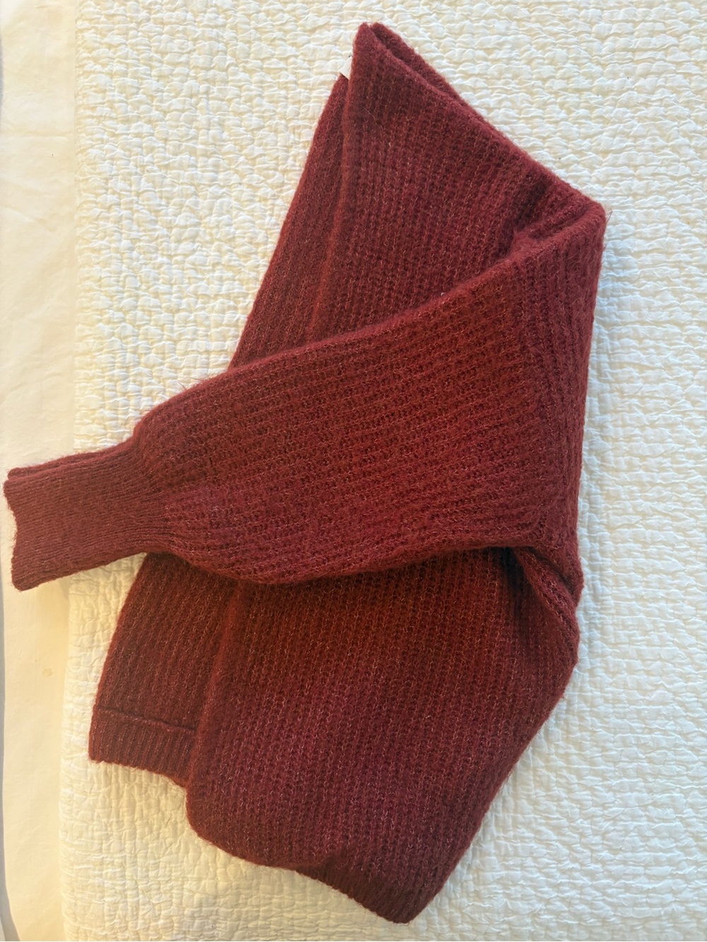 American Vintage Vitow Cardigan in Deep Burgundy